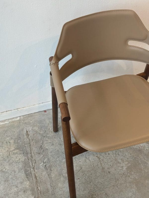 ⁦כסא אוכל lor אגוז⁩ – תמונה ⁦2⁩