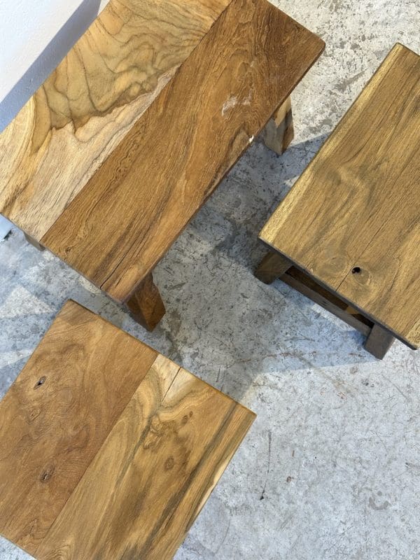 ⁦שרפרף עץ טיק 30x26 – בעבודת יד מאינדונזיה⁩ – תמונה ⁦4⁩