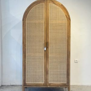 Nudi – ארון עץ טיק עם דלתות ראטן קלוע | ייבוא מאינדונזיה