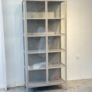 Klaro Moka – ויטרינה מוקה בעיצוב תעשייתי-עכשווי