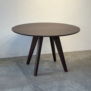 שולחן אוכל בייצור אישי - Ari