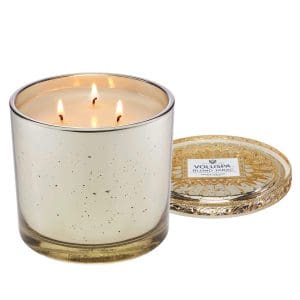 נר גדול 3 פתיליות‏ 1020 גרם - Blond Tabac VOLUSPA