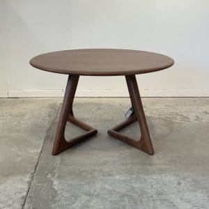 שולחן סלון “Goni M” – גוון אגוז