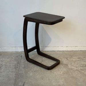 נשכן Dari אגוז